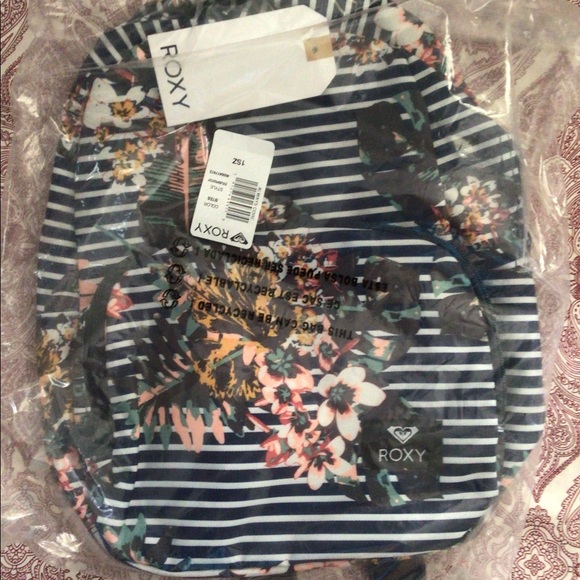 NWT Roxy Always Core 8L Small Backpack - Picture 6 of 6